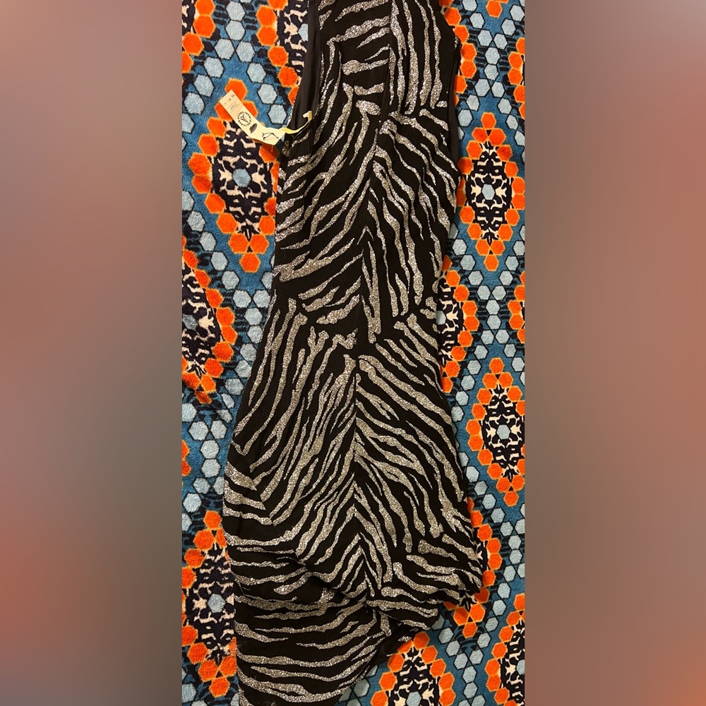 Alexia Admor New York Women’s Zebra black and Silver glitter dress NWT NEW - Picture 2 of 6